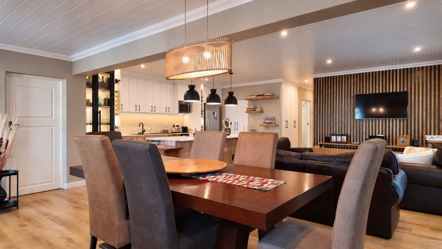 3 Bedroom Property for Sale in Stilbaai Wes Western Cape